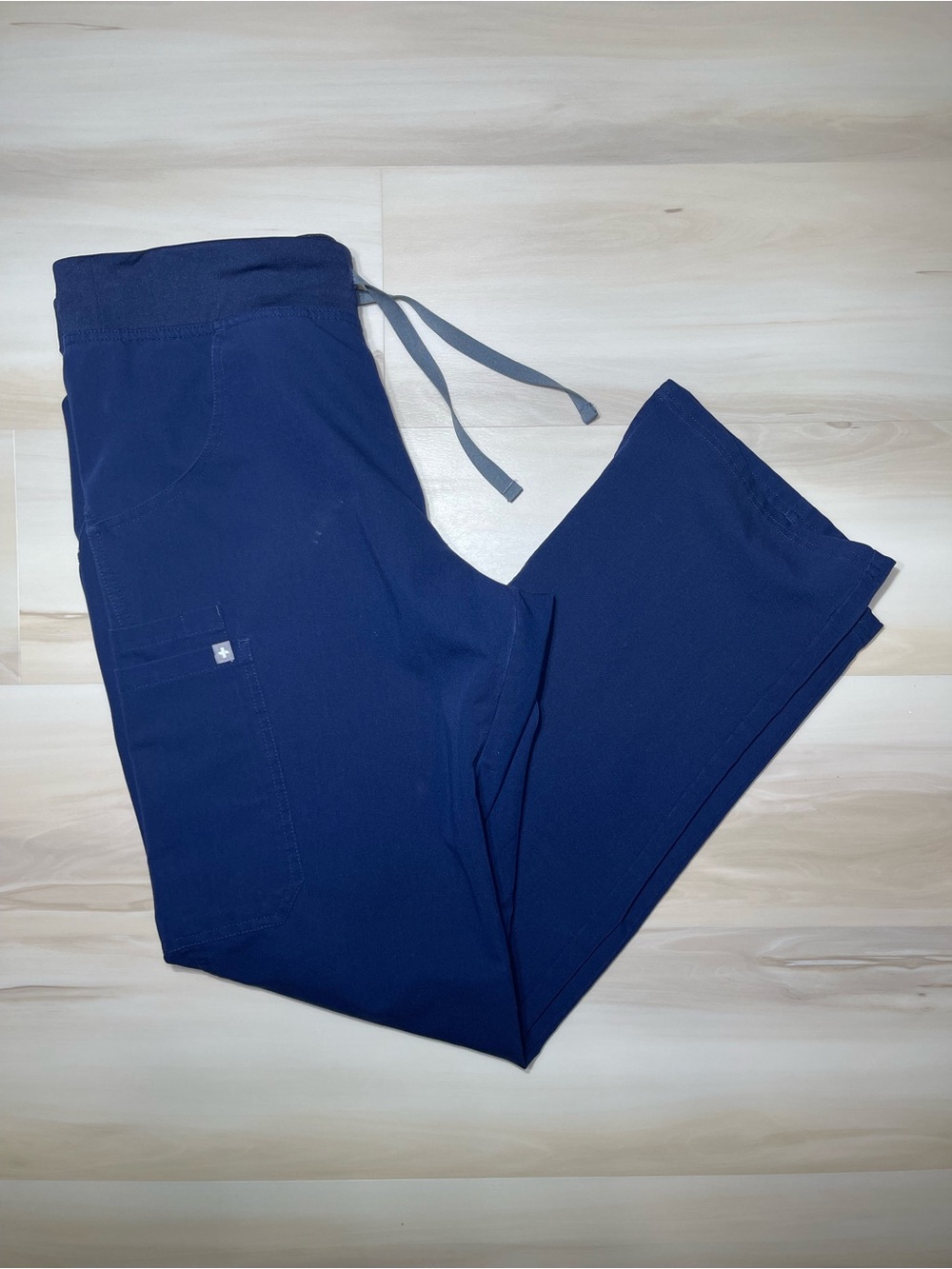 FIGS Technical Collection Navy Scrub Pants Womens Medium Cargo Straight Leg